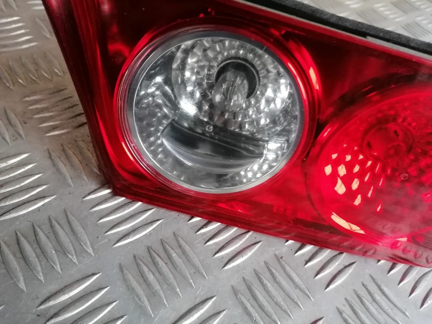 Bagāžnieka vāka labais lukturis priekš HONDA ACCORD 2008