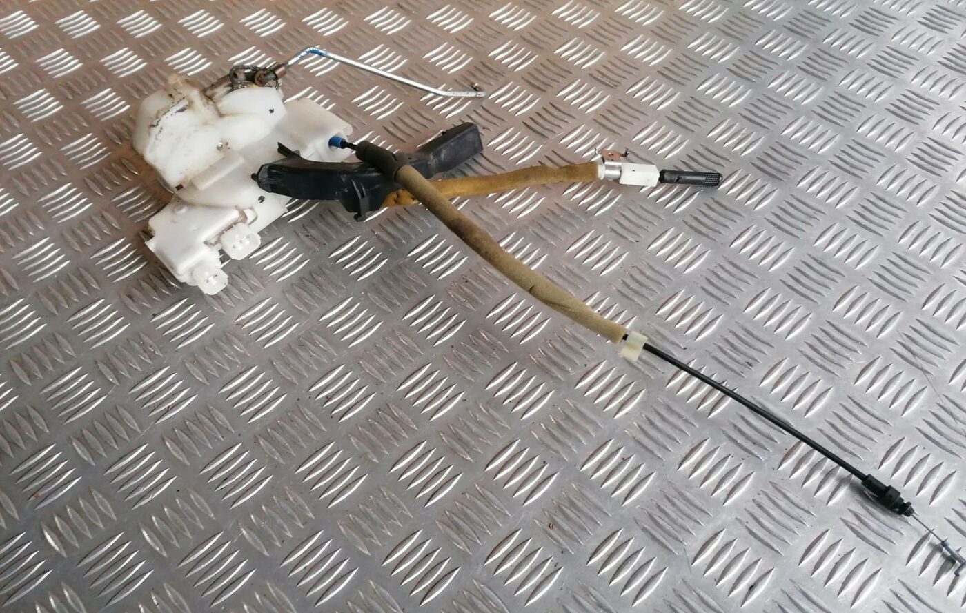 Priekšējo labo durvju slēdzene priekš HONDA ACCORD 2008 5 Priekšējo labo durvju slēdzene priekš HONDA ACCORD 2008