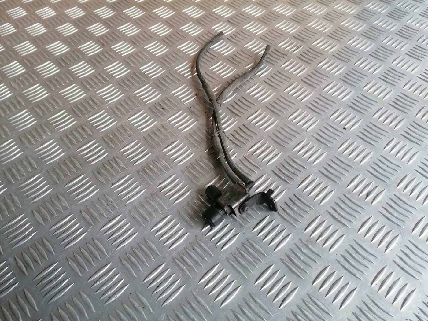 Solenoīda vakuuma vārsts priekš HONDA ACCORD 2008 4 Solenoīda vakuuma vārsts priekš HONDA ACCORD 2008