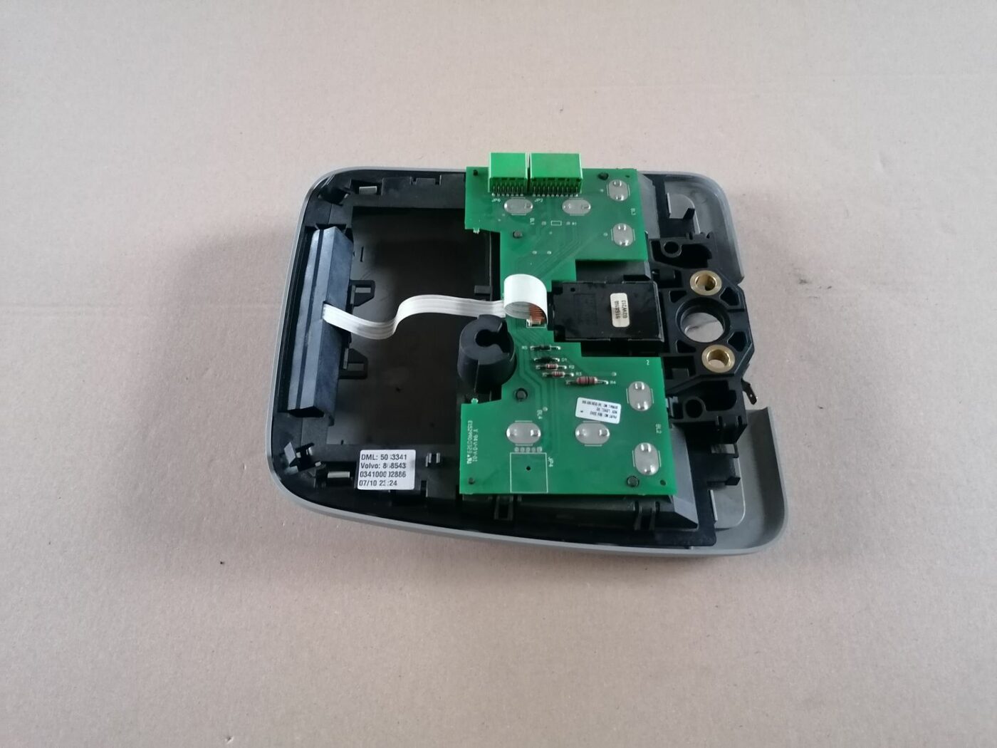 Salona apgaismojuma panelis priekš VOLVO S60 2004