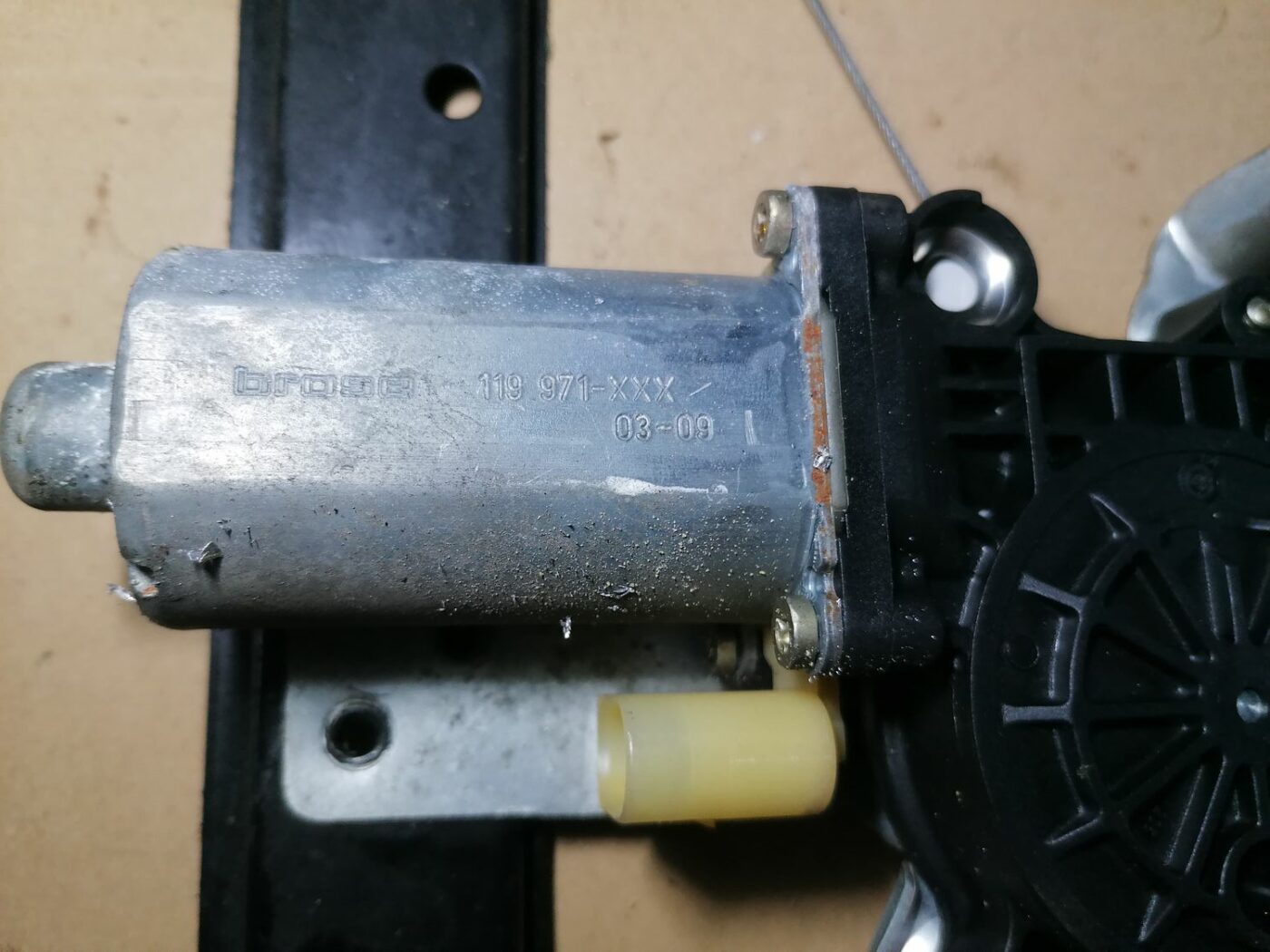 Stikla pacelšanas mehānisms aizmugurējais kreisais priekš VOLVO S60 2004