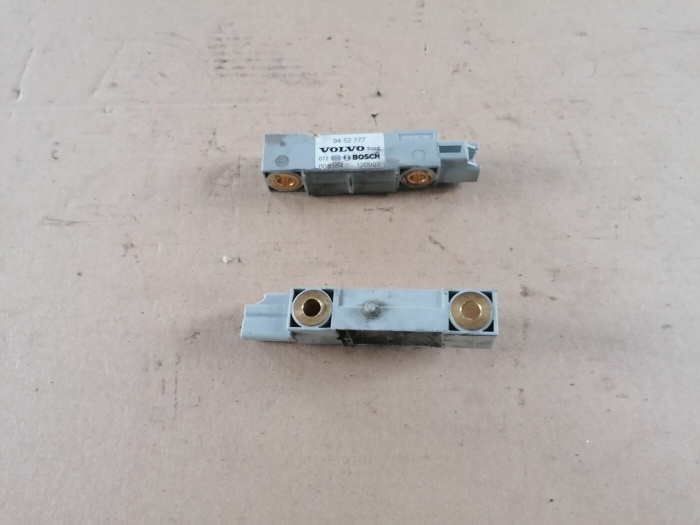 Drošības spilvena trieciensensors priekš VOLVO S60 2004 3 Drošības spilvena trieciensensors priekš VOLVO S60 2004