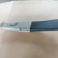 Vidējas salona statnes apdare priekš VOLVO S60 2004