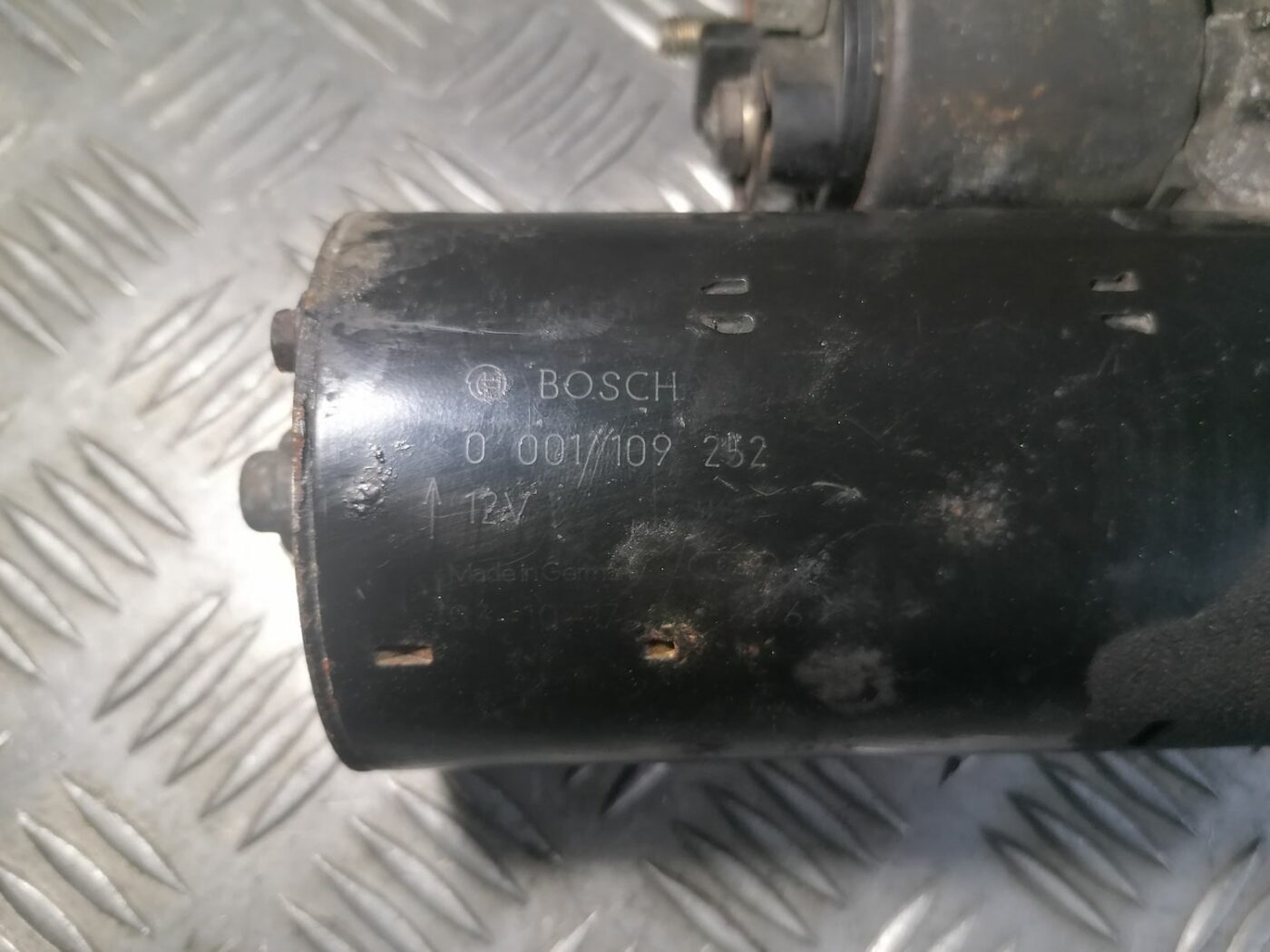 Starteris priekš VOLVO S60 2004 3 Starteris priekš VOLVO S60 2004