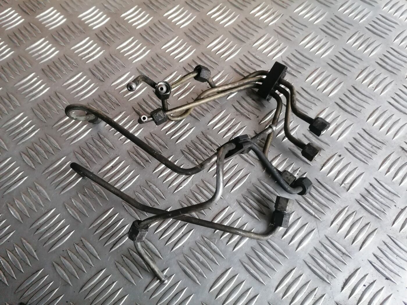 Degvielas caurule priekš VOLVO S60 2004 4 Degvielas caurule priekš VOLVO S60 2004