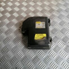 Drošinātāju kārbas korpusa vāks priekš VOLVO S60 2004