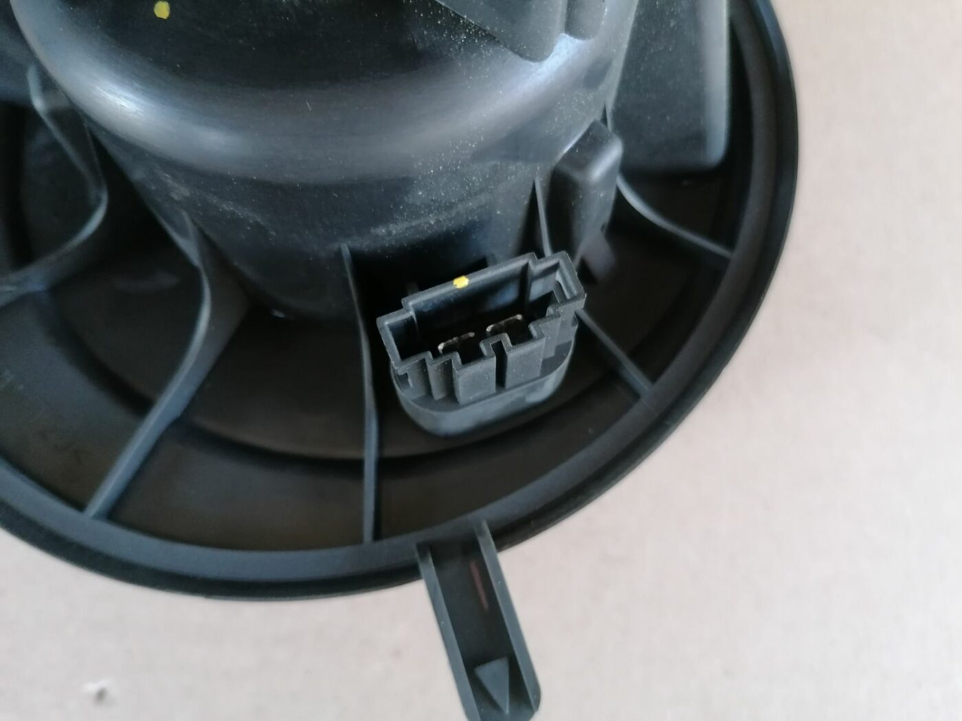 Salona ventilators priekš SKODA YETI 2012