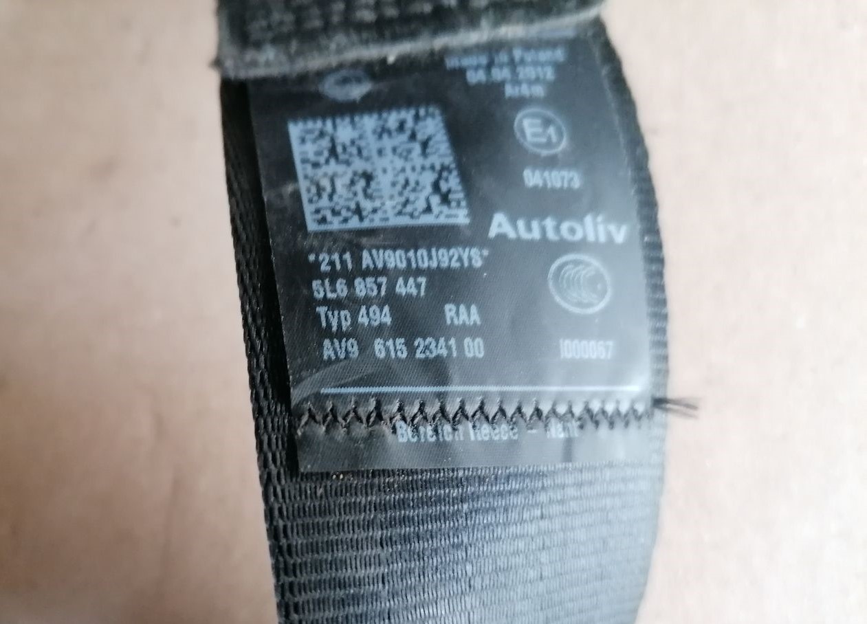 Aizmugurējā kreisa drošības josta priekš SKODA YETI 2012