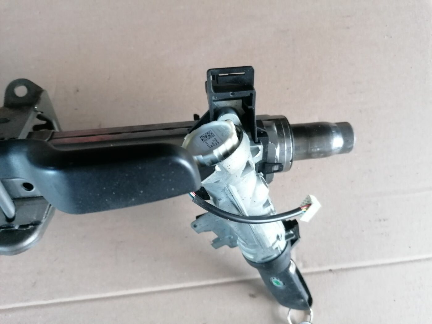 Stūres statne priekš SKODA YETI 2012