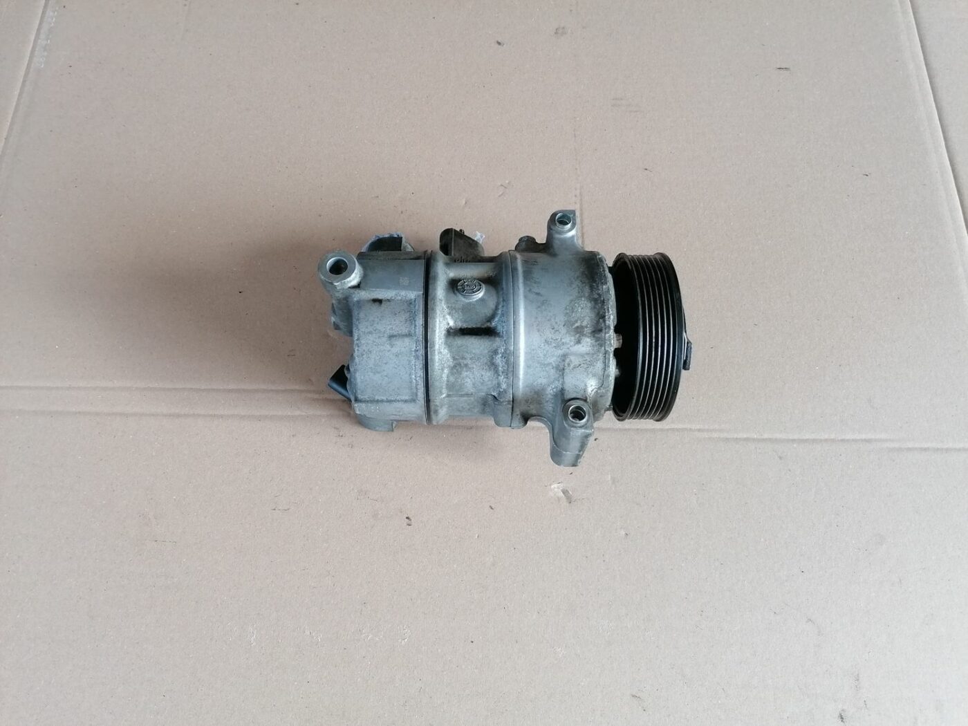 Gaisa kondicioniera kompresors priekš SKODA YETI 2012 5 Gaisa kondicioniera kompresors priekš SKODA YETI 2012