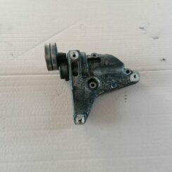 Ģeneratora kronšteins priekš SKODA YETI 2012