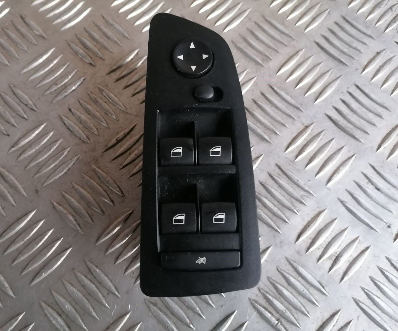 Šofera durvju slēdža pogas priekš BMW 1 E87 2007 GRAPHITE