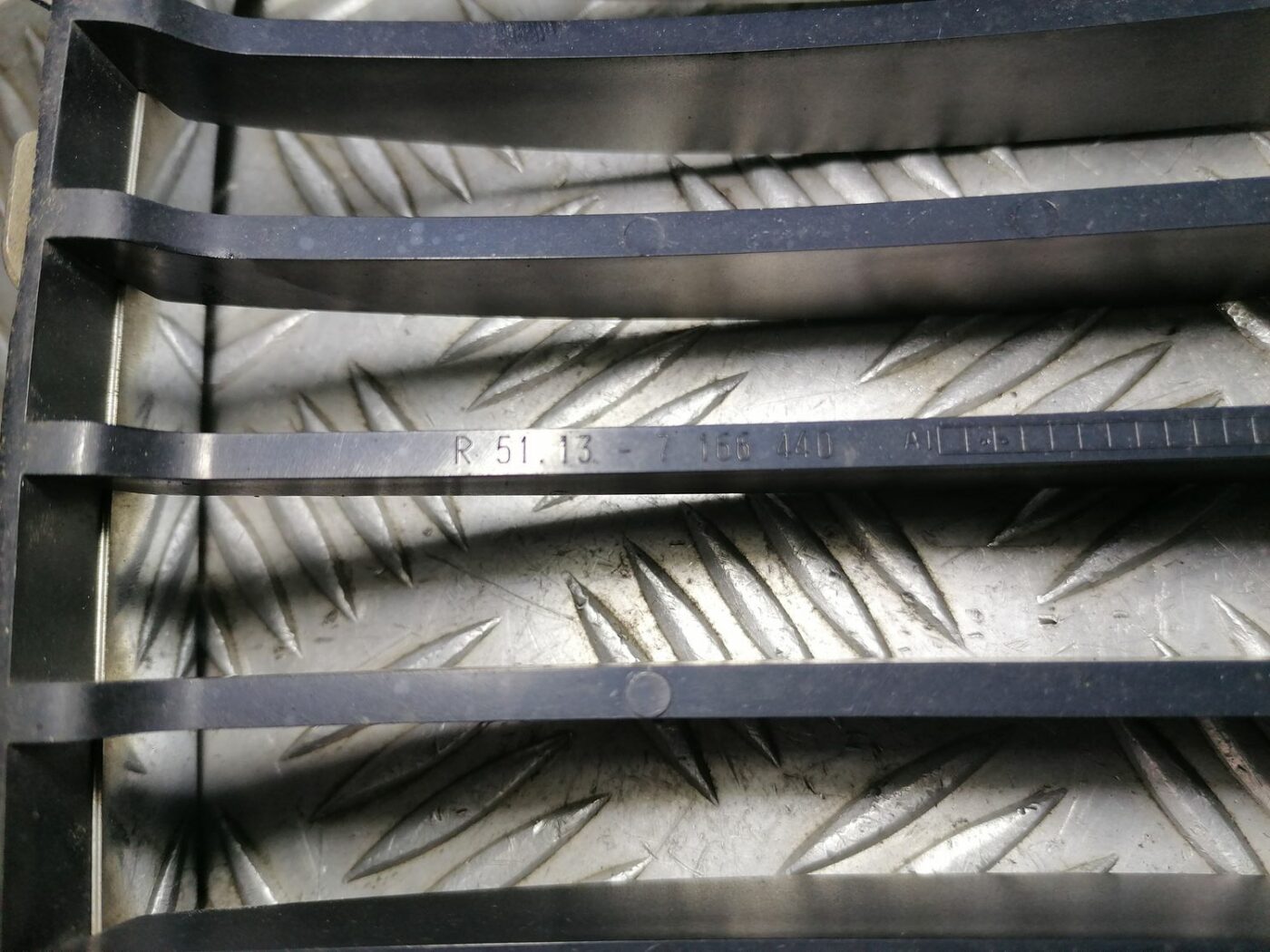 Bufera reste priekš BMW 1 E87 2007 GRAPHITE