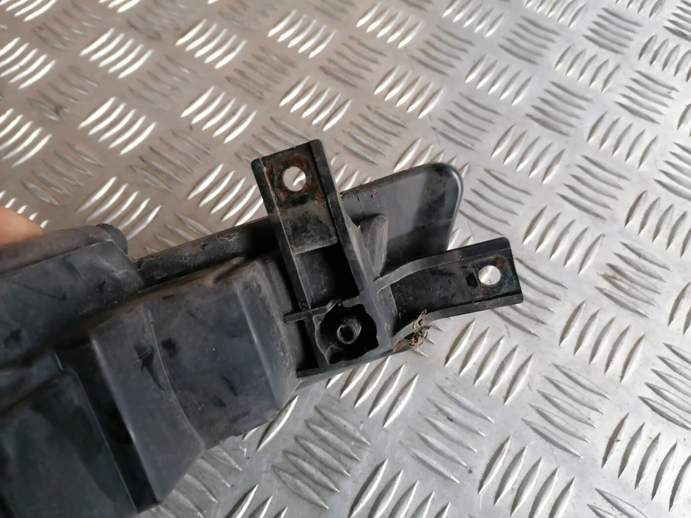 Miglas lukturis priekšā labajā pusē priekš BMW 1 E87 2007 GRAPHITE 5 Miglas lukturis priekšā labajā pusē priekš BMW 1 E87 2007 GRAPHITE