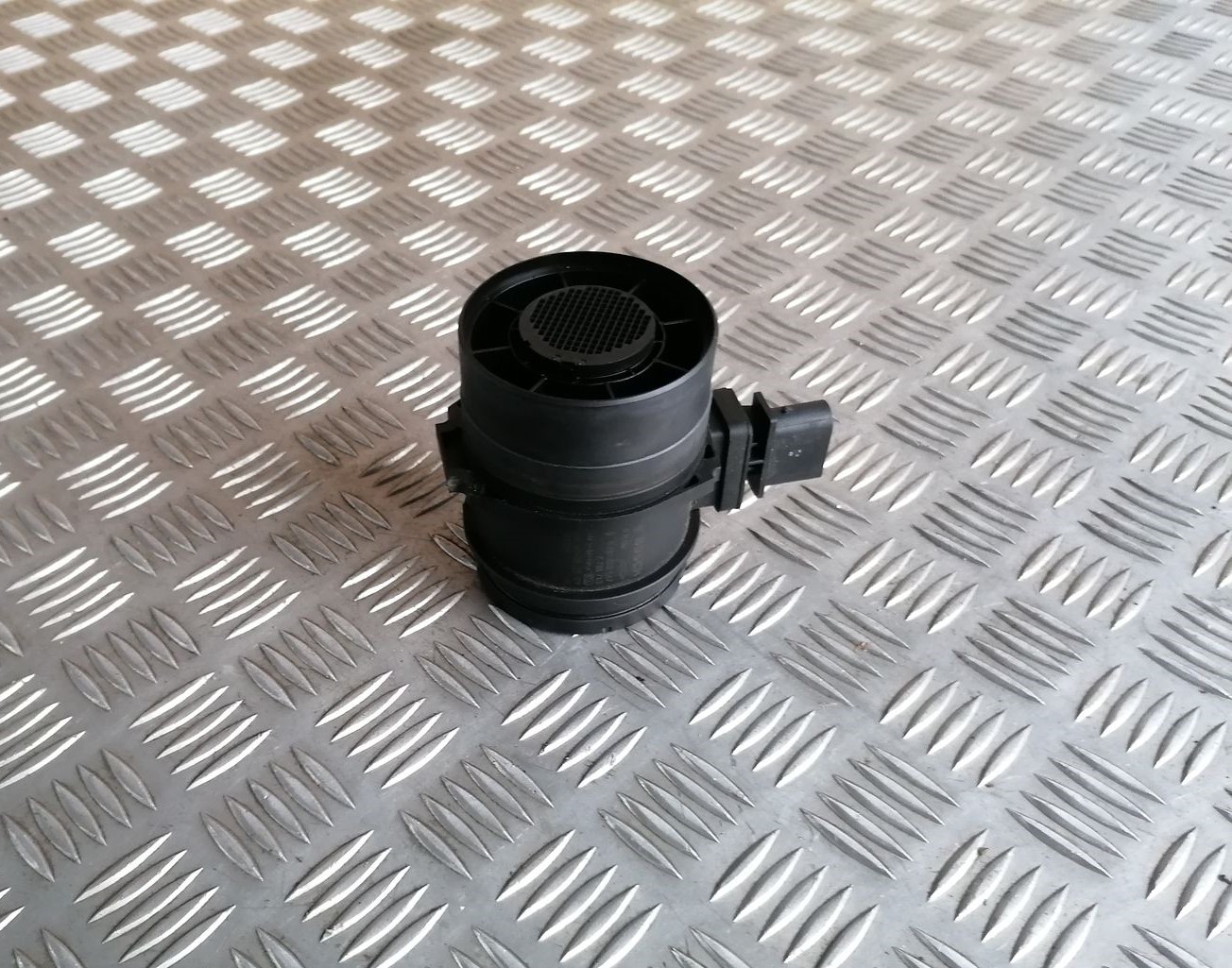 Gaisa plūsmas mērītājs priekš BMW 1 E87 2007 GRAPHITE 3 Gaisa plūsmas mērītājs priekš BMW 1 E87 2007 GRAPHITE