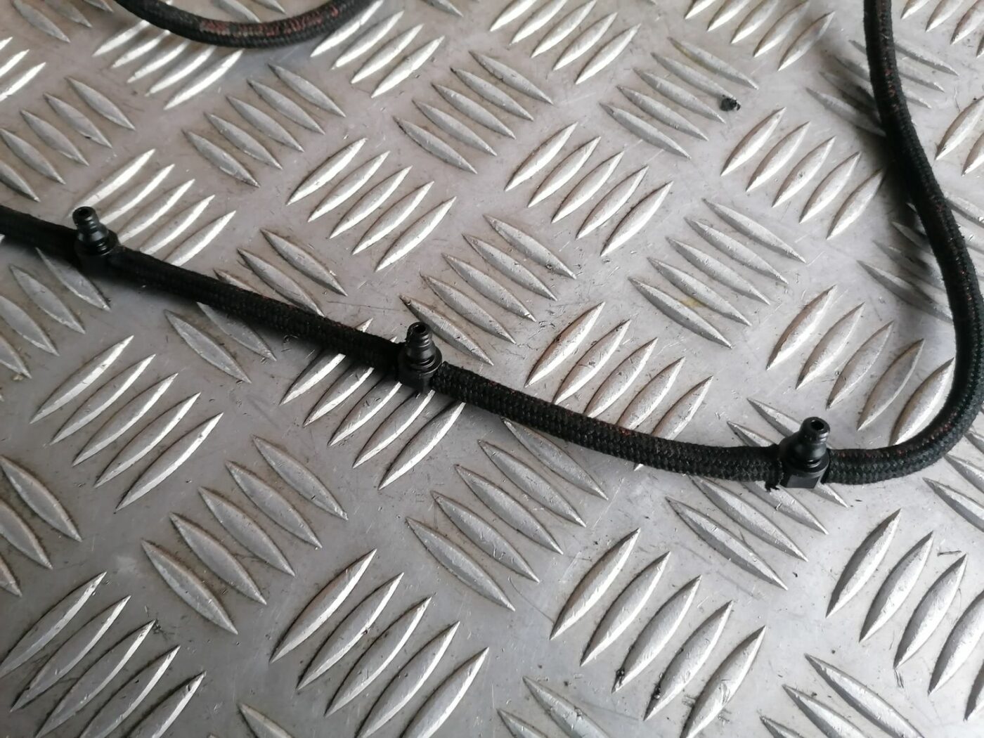 Degvielas atgriešanas caurule priekš BMW 1 E87 2007 GRAPHITE 4 Degvielas atgriešanas caurule priekš BMW 1 E87 2007 GRAPHITE