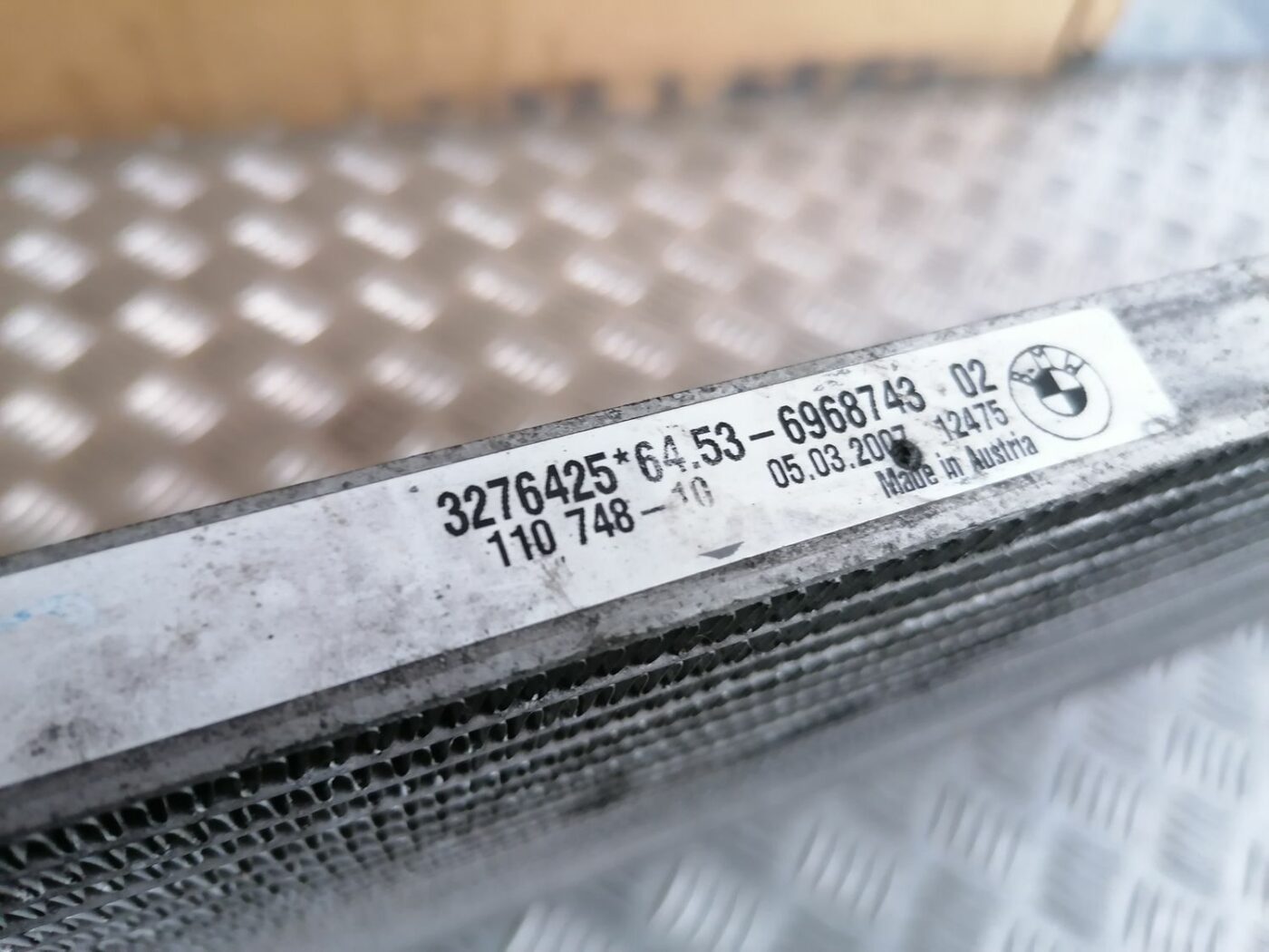 Gaisa kondicioniera radiators priekš BMW 1 E87 2007 GRAPHITE 4 Gaisa kondicioniera radiators priekš BMW 1 E87 2007 GRAPHITE