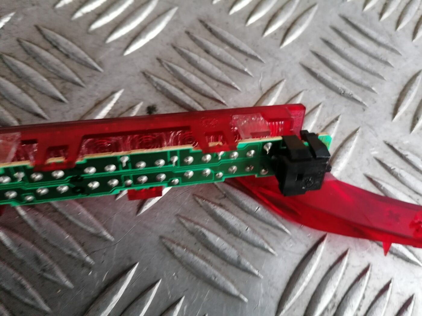 Stop signāls priekš BMW 1 E87 2007 GRAPHITE 4 Stop signāls priekš BMW 1 E87 2007 GRAPHITE