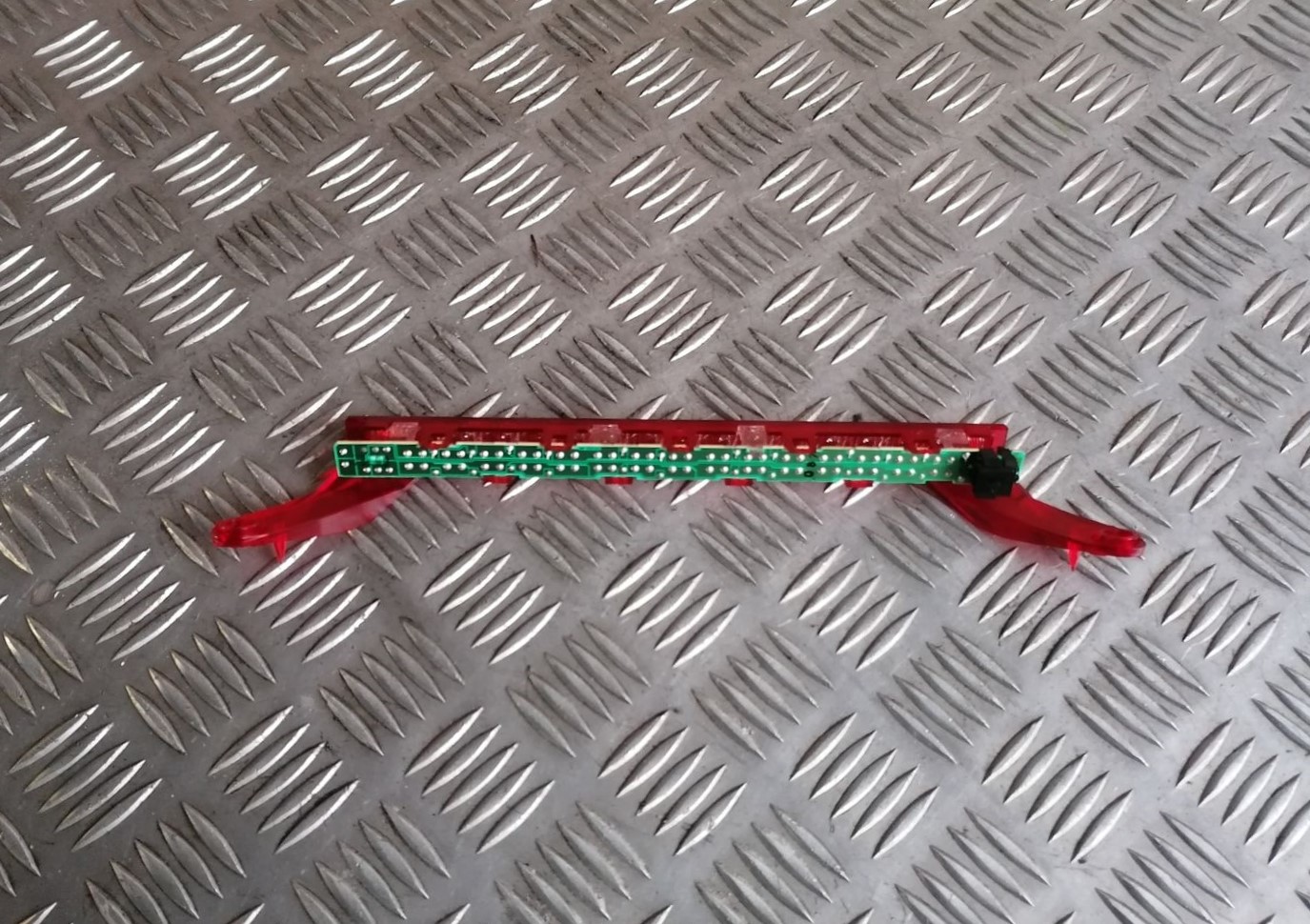 Stop signāls priekš BMW 1 E87 2007 GRAPHITE 3 Stop signāls priekš BMW 1 E87 2007 GRAPHITE