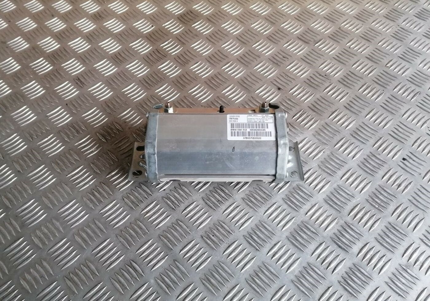 Mērinstrumentu paneļa drošības spilvens priekš BMW 1 E87 2007 GRAPHITE 1 Mērinstrumentu paneļa drošības spilvens priekš BMW 1 E87 2007 GRAPHITE