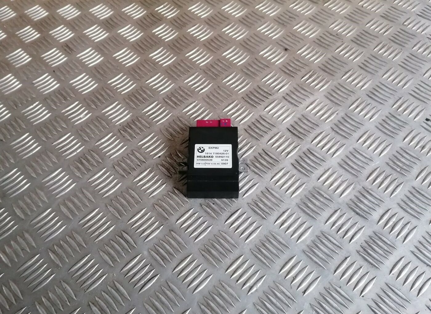 Degvielas sūkņa vadības bloks priekš BMW 1 E87 2007 GRAPHITE