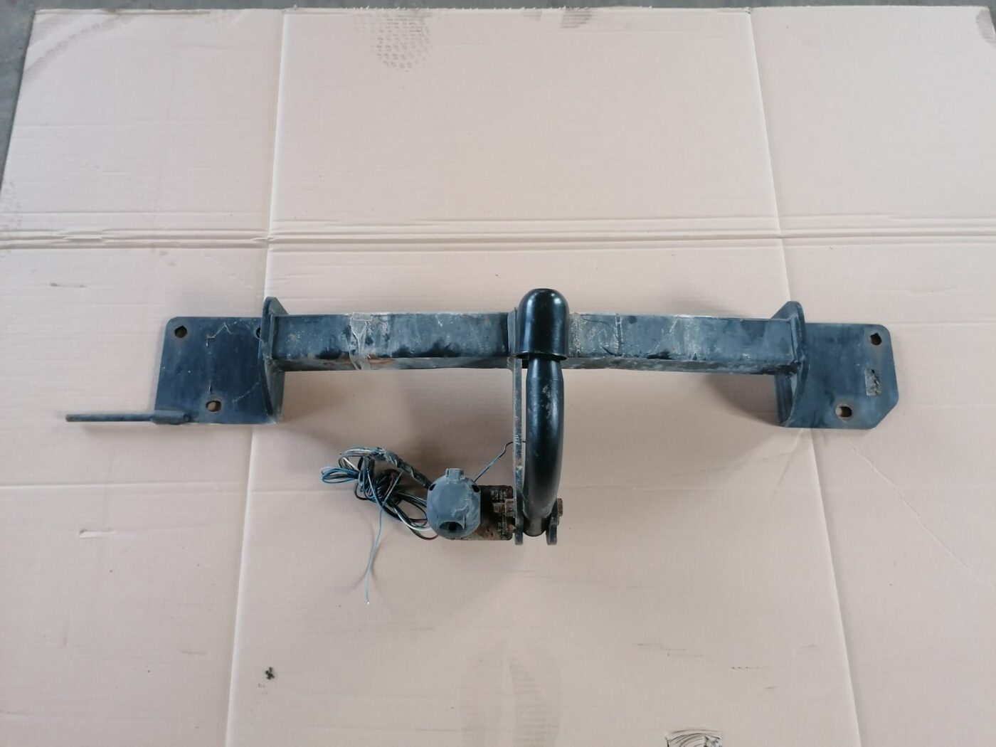 Sakabes ierīce (farkops) priekš BMW 1 E87 2007 GRAPHITE 1 Sakabes ierīce (farkops) priekš BMW 1 E87 2007 GRAPHITE