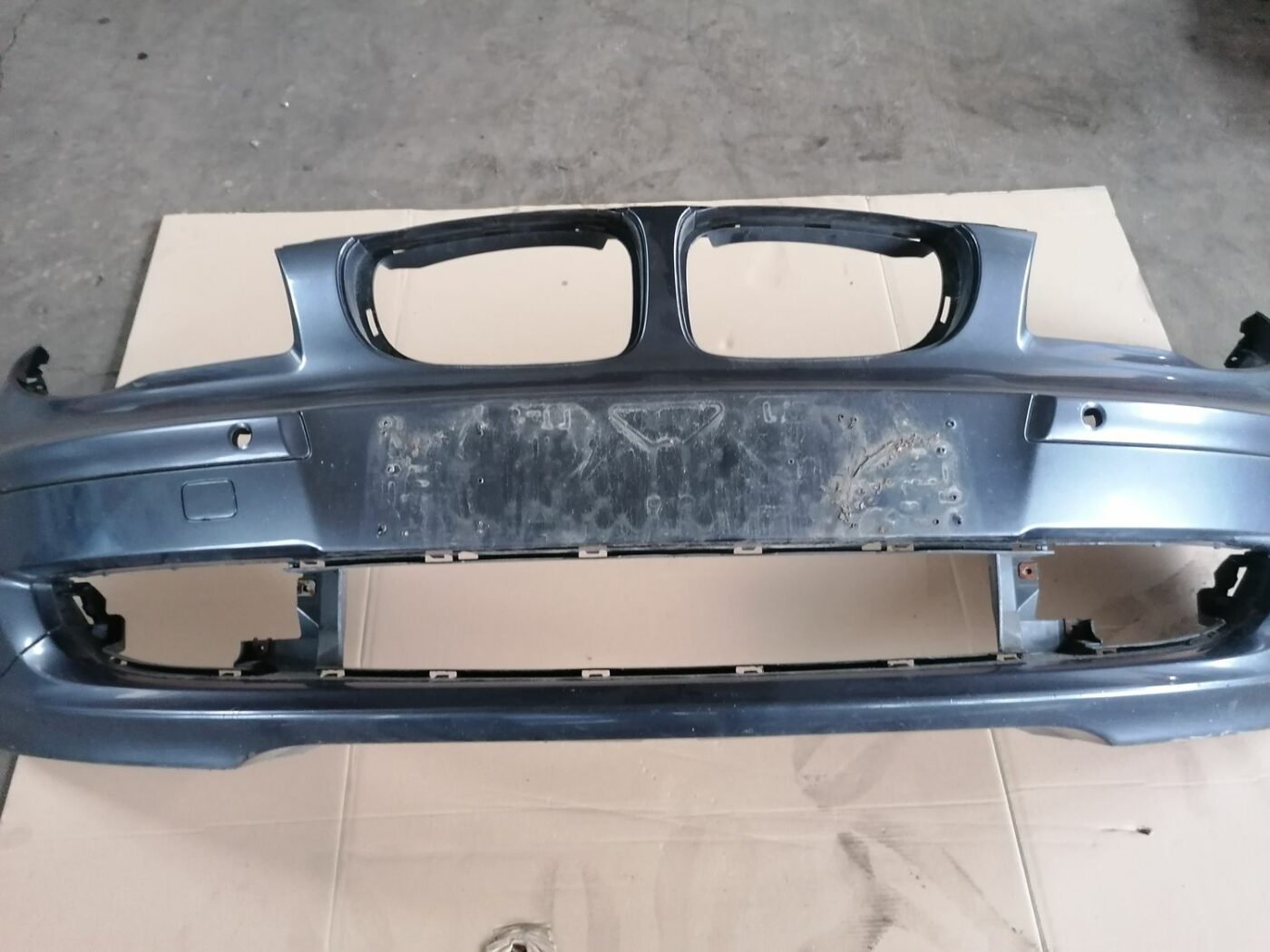 Priekšējais buferis priekš BMW 1 E87 2007 GRAPHITE 13 Priekšējais buferis priekš BMW 1 E87 2007 GRAPHITE