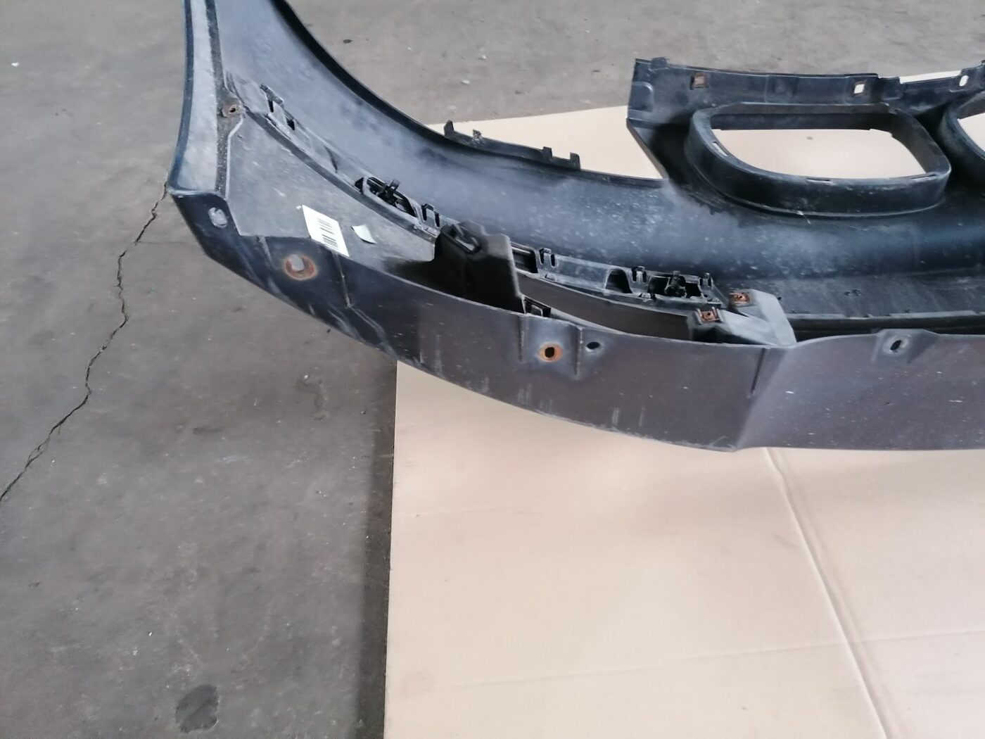 Priekšējais buferis priekš BMW 1 E87 2007 GRAPHITE 7 Priekšējais buferis priekš BMW 1 E87 2007 GRAPHITE