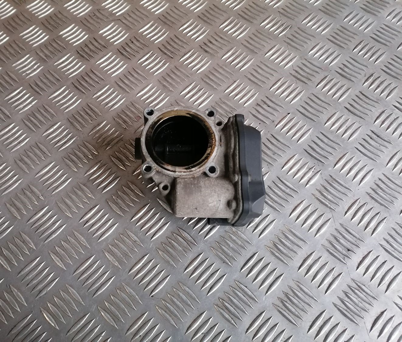 Droseļvārsts priekš SKODA OCTAVIA 2012