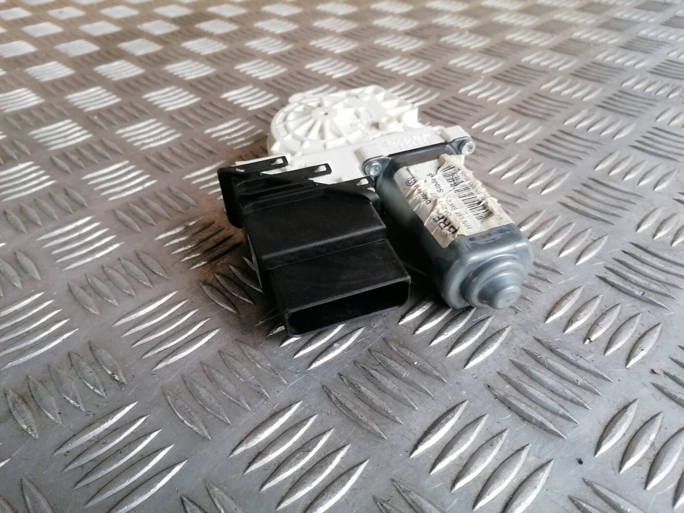 Elektrisko stiklu motors priekš SKODA OCTAVIA 2012