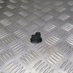 Signalizācijas pārslēgšanas poga priekš SKODA OCTAVIA 2012