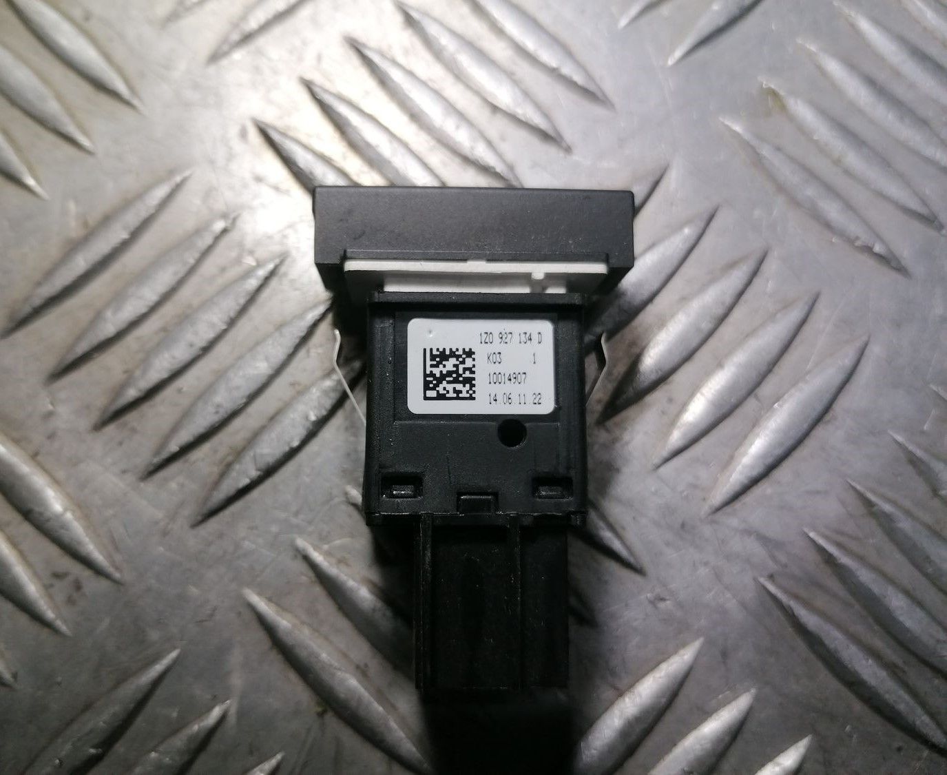 ESP poga priekš SKODA OCTAVIA 2012 4 ESP poga priekš SKODA OCTAVIA 2012