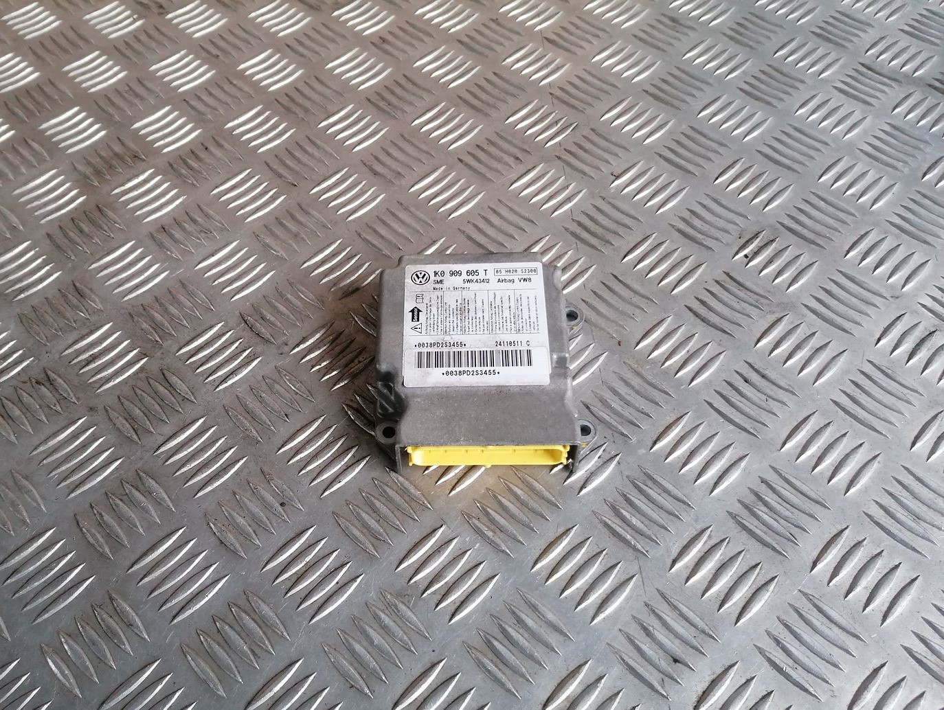 Drošības spilvena vadības bloks priekš SKODA OCTAVIA 2012