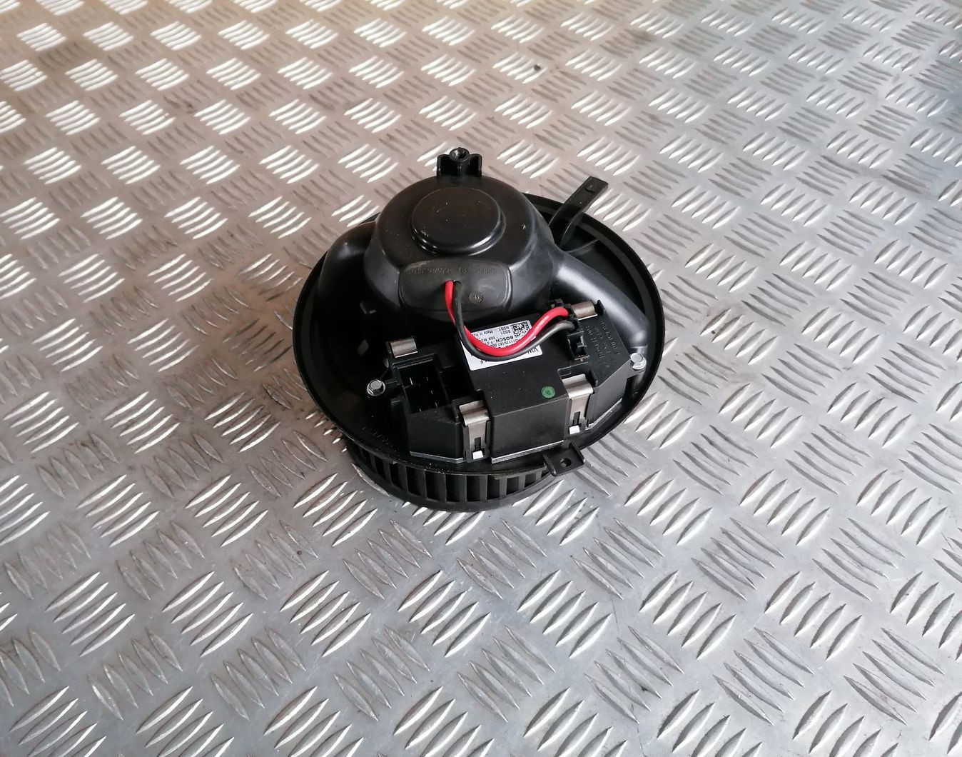 Salona ventilators priekš SKODA OCTAVIA 2012