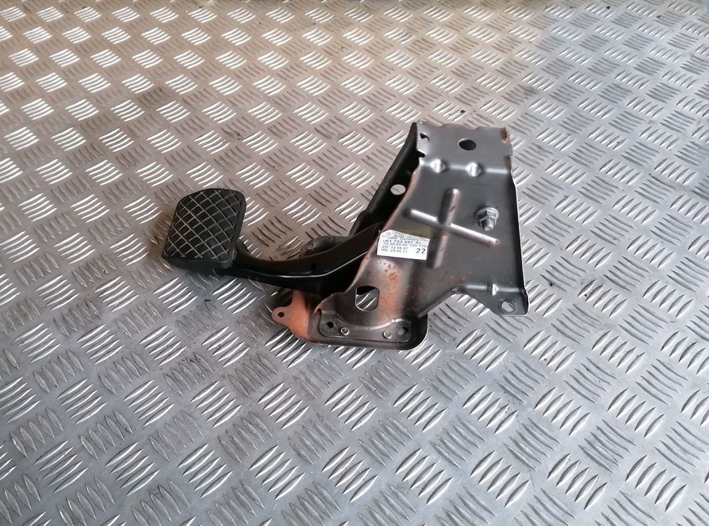 Bremžu pedālis priekš SKODA OCTAVIA 2012