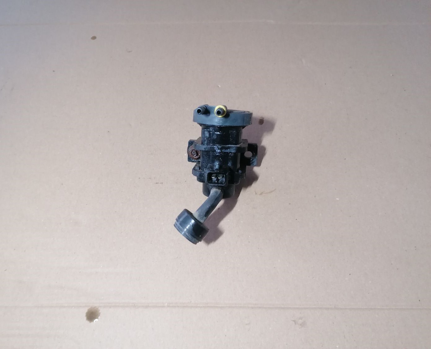 Izplūdes solenoīda vārsts priekš OPEL ZAFIRA 2002