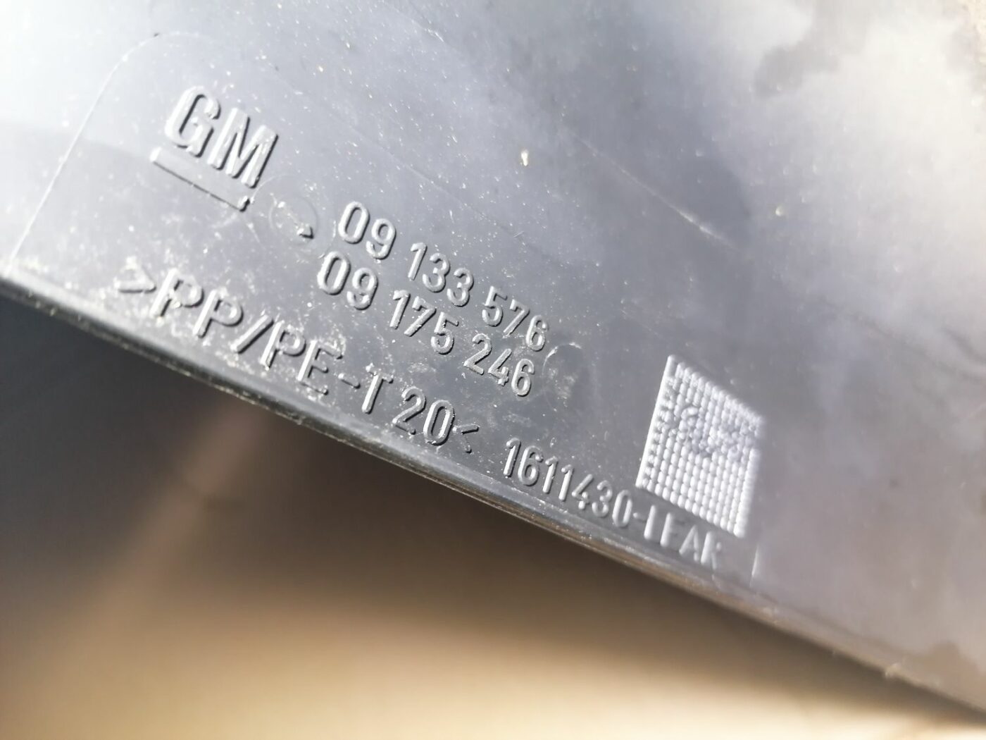 Mērinstrumentu paneļa apakšēja apdare priekš OPEL ZAFIRA 2002 3 Mērinstrumentu paneļa apakšēja apdare priekš OPEL ZAFIRA 2002