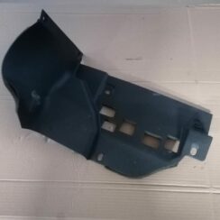 Mērinstrumentu paneļa apakšēja apdare priekš OPEL ZAFIRA 2002