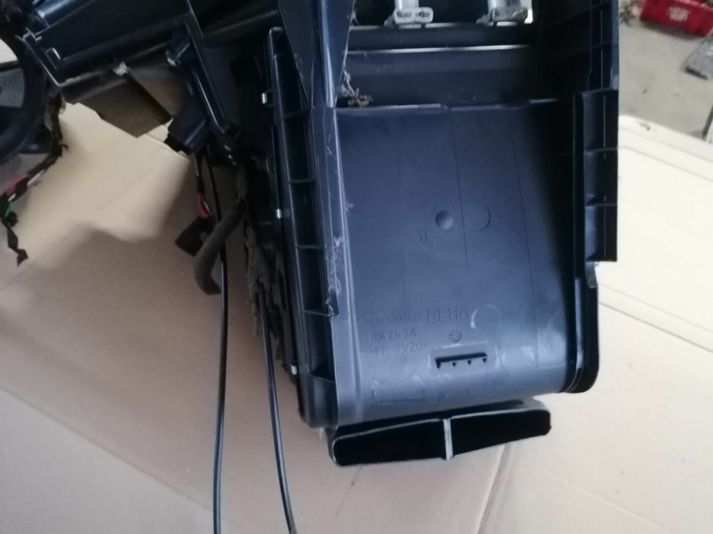 Salona sildītājs priekš OPEL ZAFIRA 2002