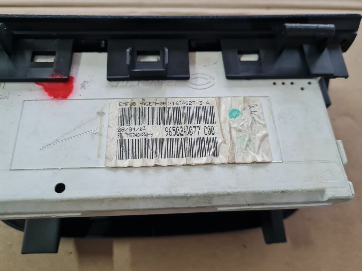 Displejs priekš PEUGEOT 307 2003