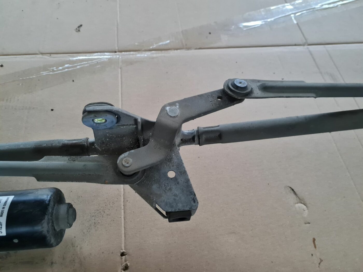 Vējstikla tīrīšanas mehānisms priekš PEUGEOT 307 2003