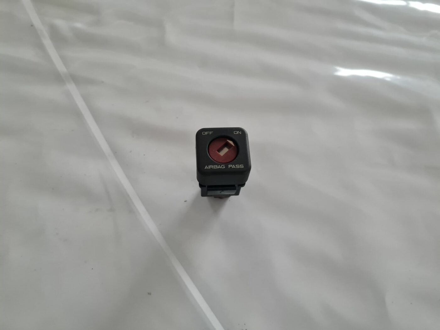 Drošības spilvena izslēgšanas slēdzis priekš CITROEN C4 2006-2 1 Drošības spilvena izslēgšanas slēdzis priekš CITROEN C4 2006-2