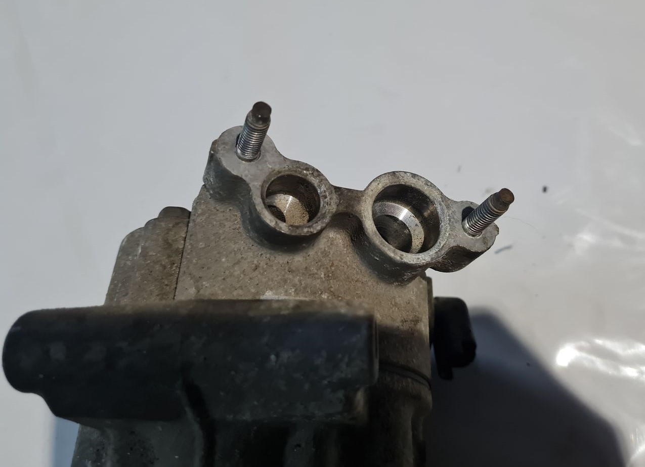 Gaisa kondicioniera kompresors priekš CITROEN C4 2006-2 3 Gaisa kondicioniera kompresors priekš CITROEN C4 2006-2