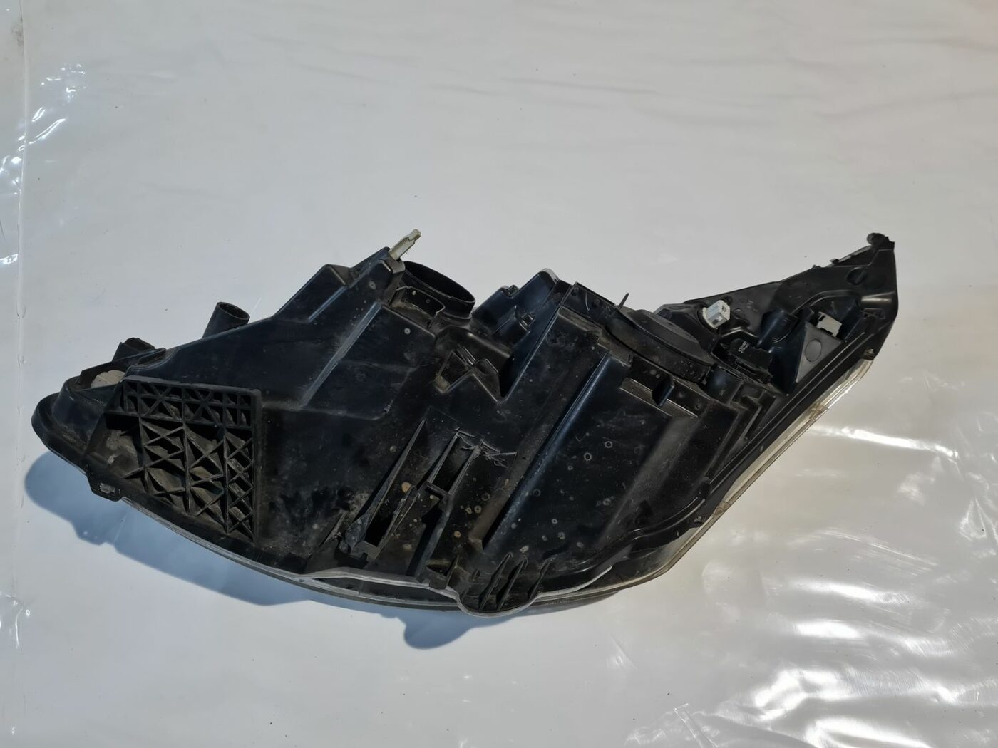 Priekšējais labais lukturis priekš CITROEN C4 2006-2 4 Priekšējais labais lukturis priekš CITROEN C4 2006-2