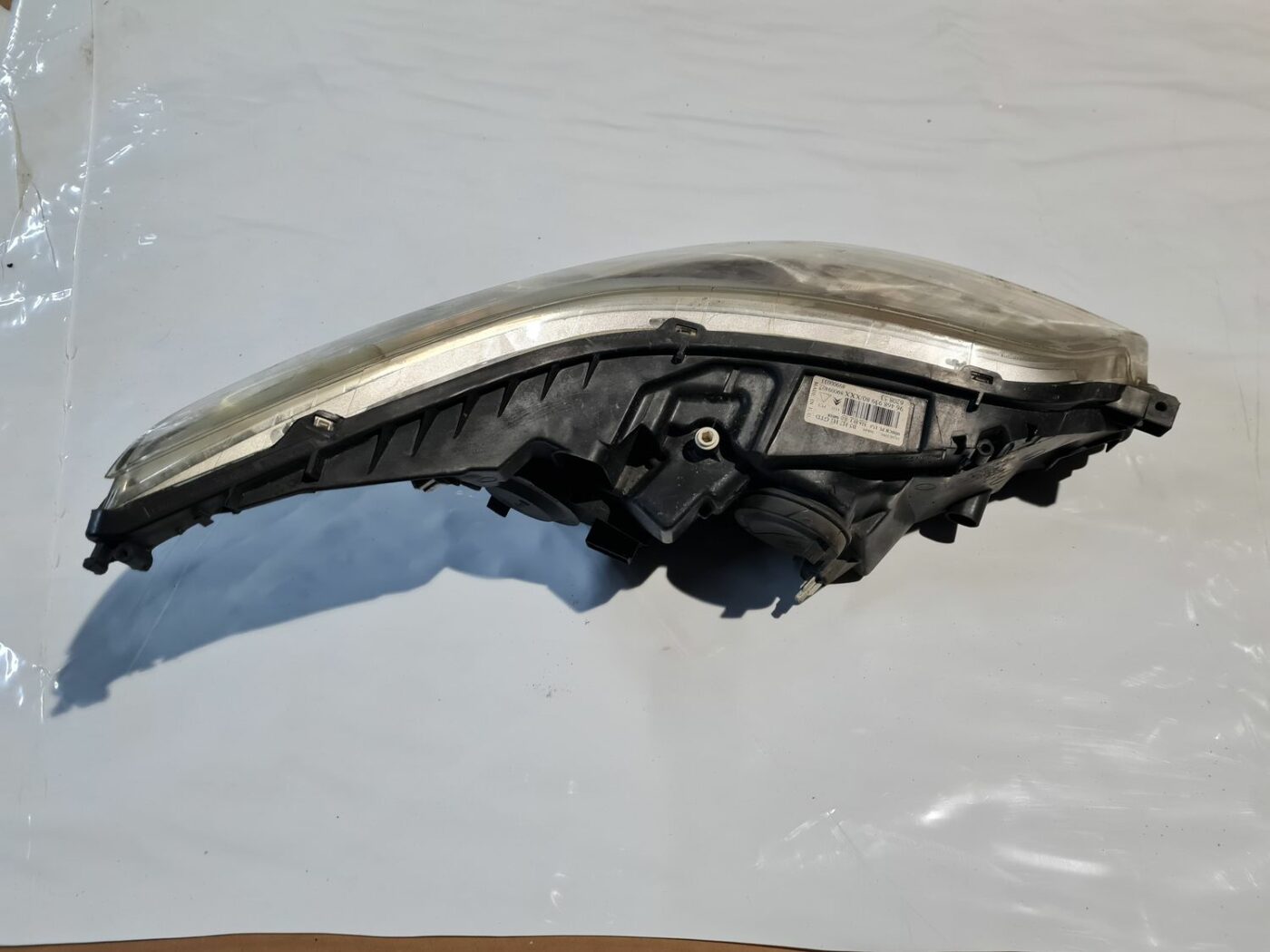 Priekšējais kreisais lukturis priekš CITROEN C4 2006-2 6 Priekšējais kreisais lukturis priekš CITROEN C4 2006-2