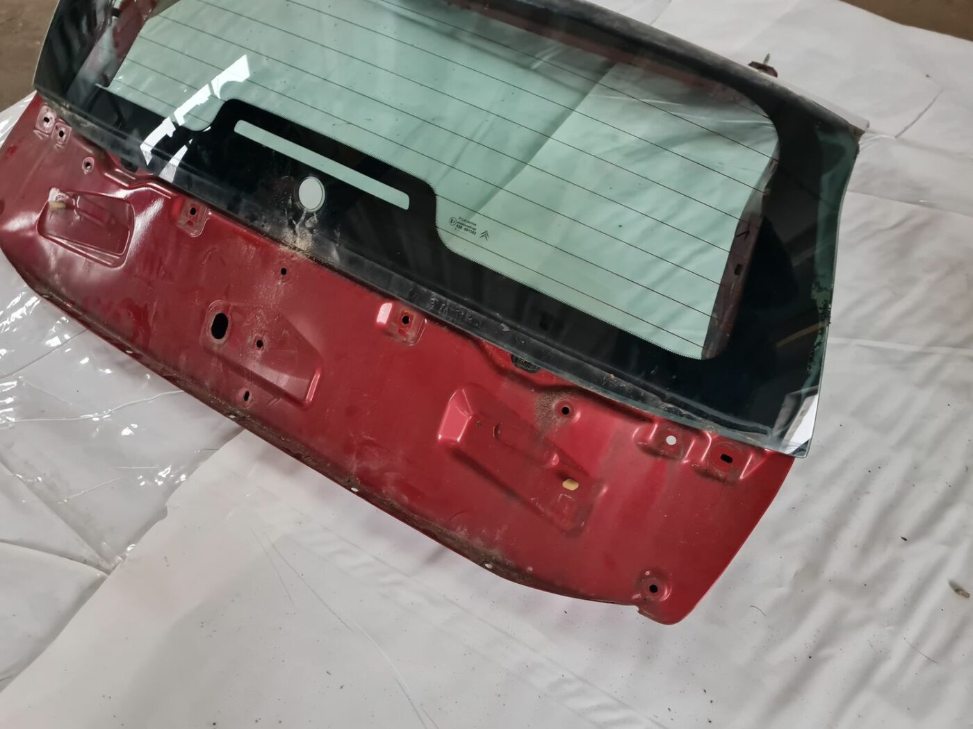 Bagāžnieka vāks priekš CITROEN C4 2006-2 5 Bagāžnieka vāks priekš CITROEN C4 2006-2