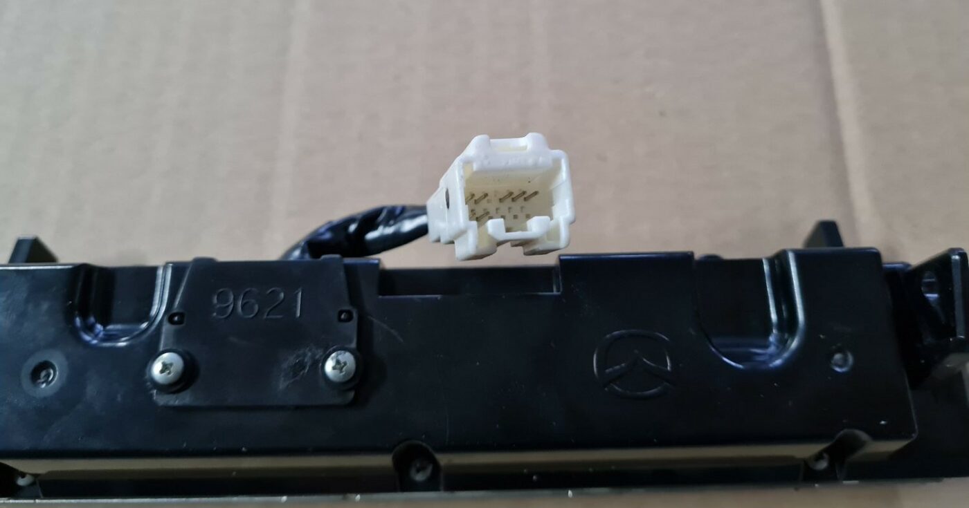 Displejs priekš MAZDA 3 2007