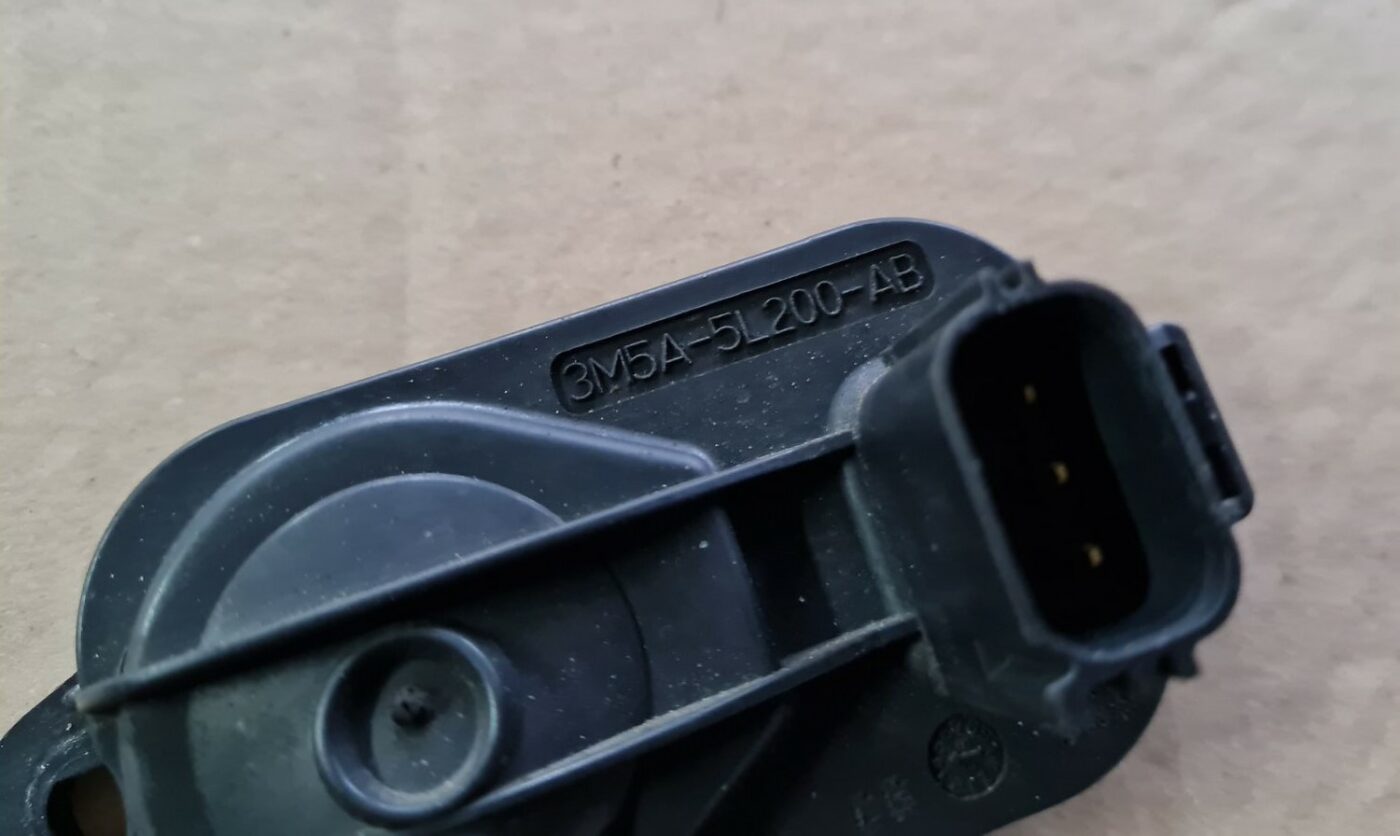 Izplūdes gāzu spiediena sensors priekš MAZDA 3 2007 2 Izplūdes gāzu spiediena sensors priekš MAZDA 3 2007