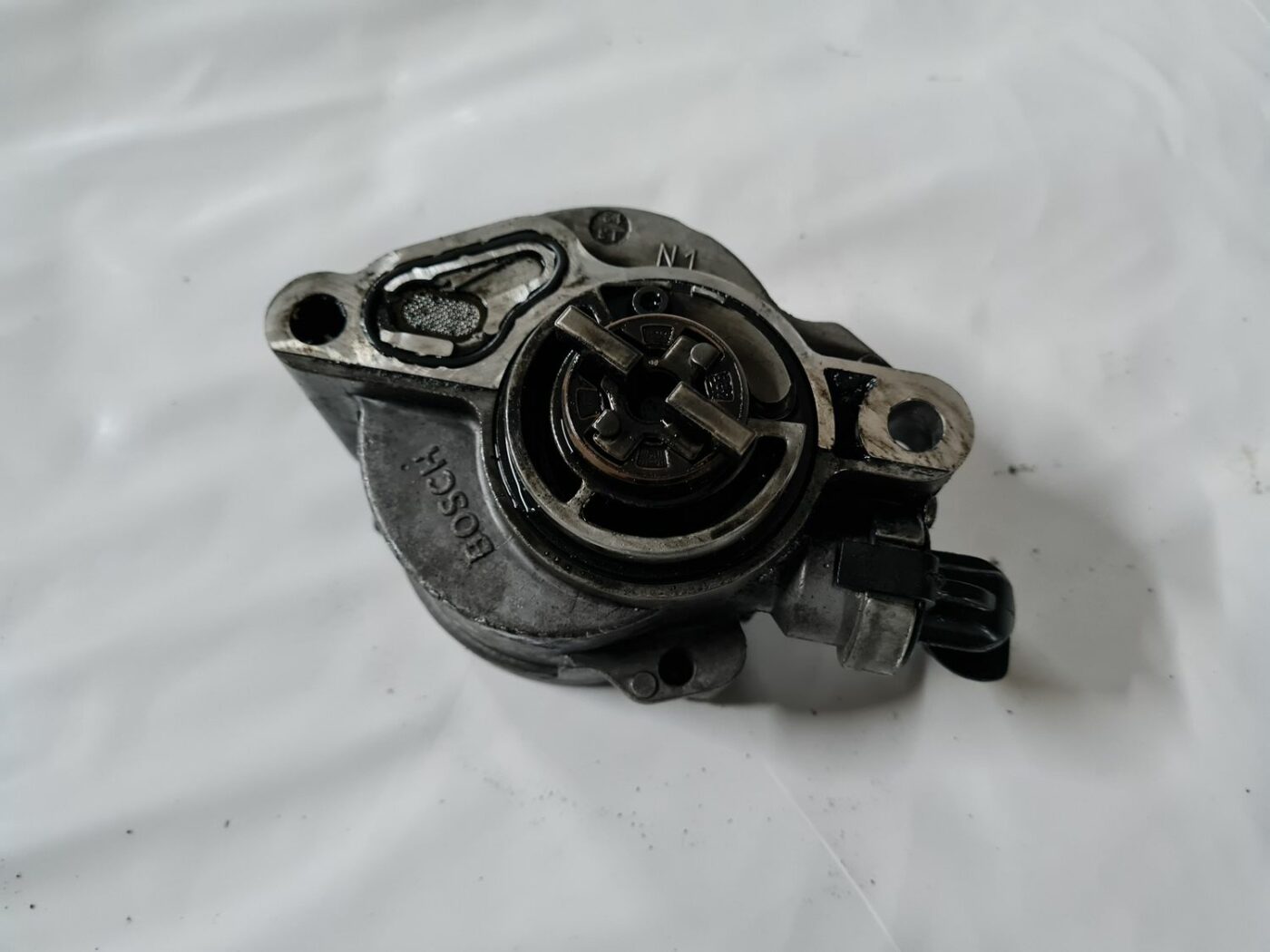 Vakuuma sūknis priekš MAZDA 3 2007 2 Vakuuma sūknis priekš MAZDA 3 2007