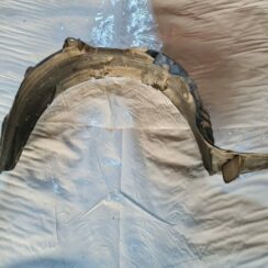 Priekšējais kreisais paspārns priekš MAZDA 3 2007